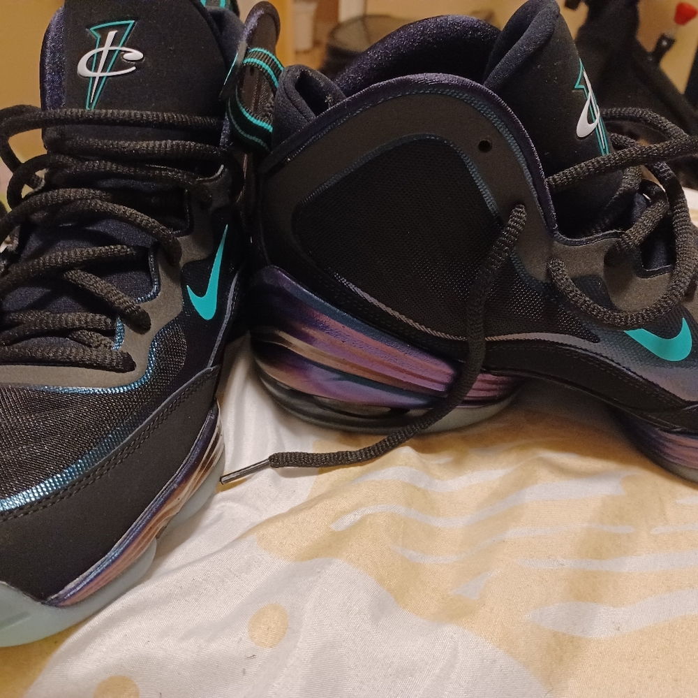 Shoes - Picture 5 of 5